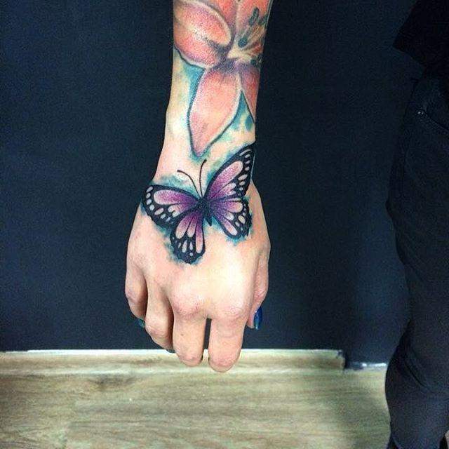 Schmetterling Tattoo 107