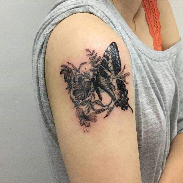Schmetterling Tattoo 127