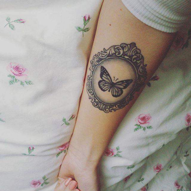 Schmetterling Tattoo 69