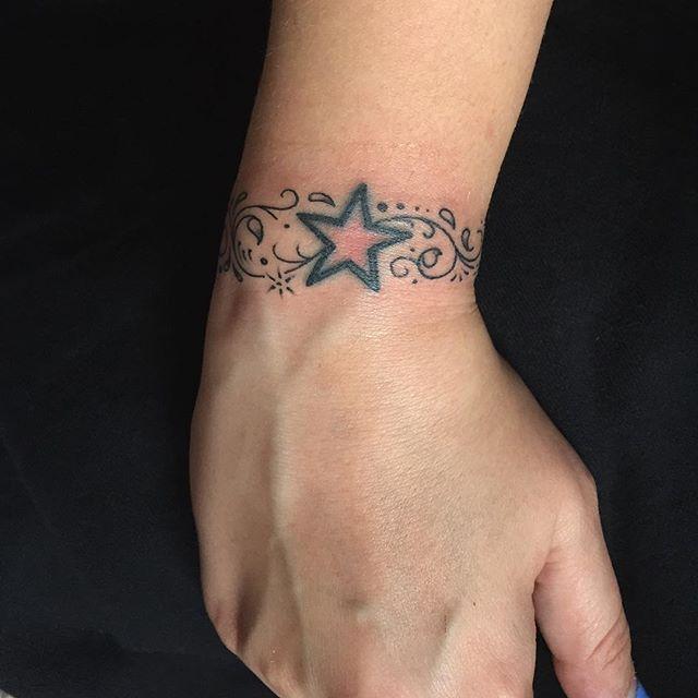 Sternen Tattoo 105