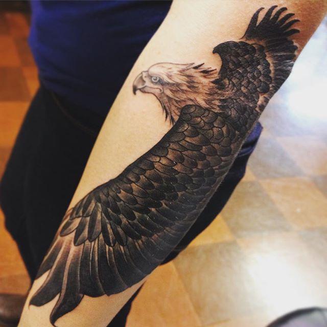 Adler Tattoo 109