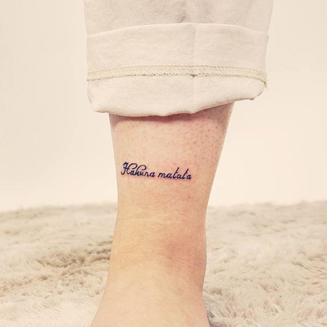 Bildergalerie mit 94 Schriften und kurzen Sprüchen für Tattoos