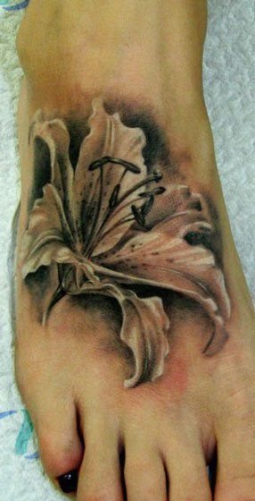 Bildergalerie mit 70 TattooMotive für den Fußrücken