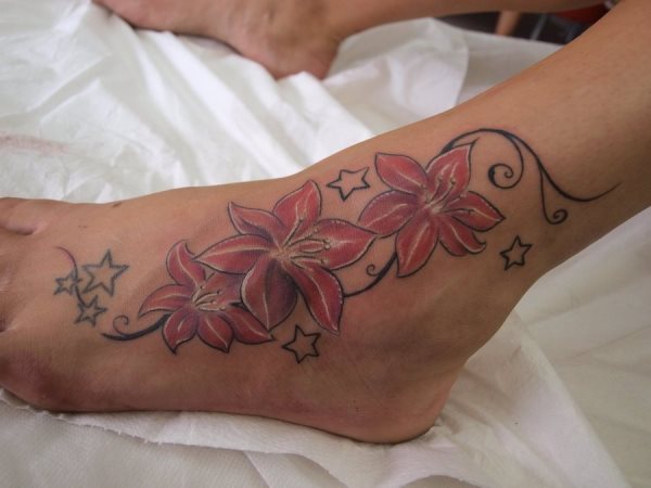 Bildergalerie mit 70 TattooMotive für den Fußrücken